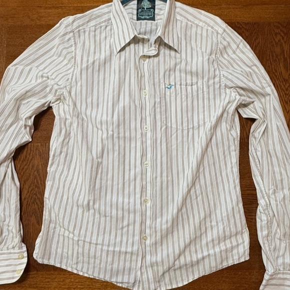 ISO this Exact Vintage Hollister Shirt - Picture 2 of 2